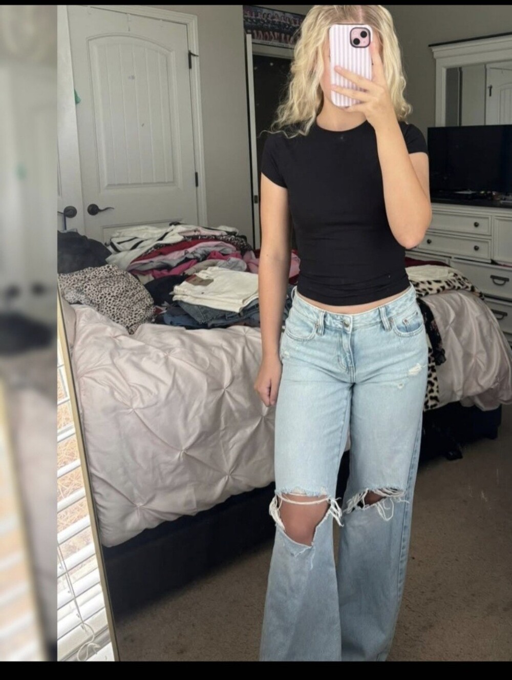 Pacsun Size 24 Jeans Light Wash Distressed Wide-Leg Jeans